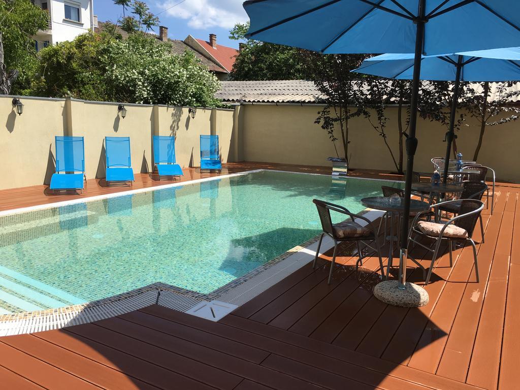Mosoly Apartman Segedyn Zewnętrze zdjęcie