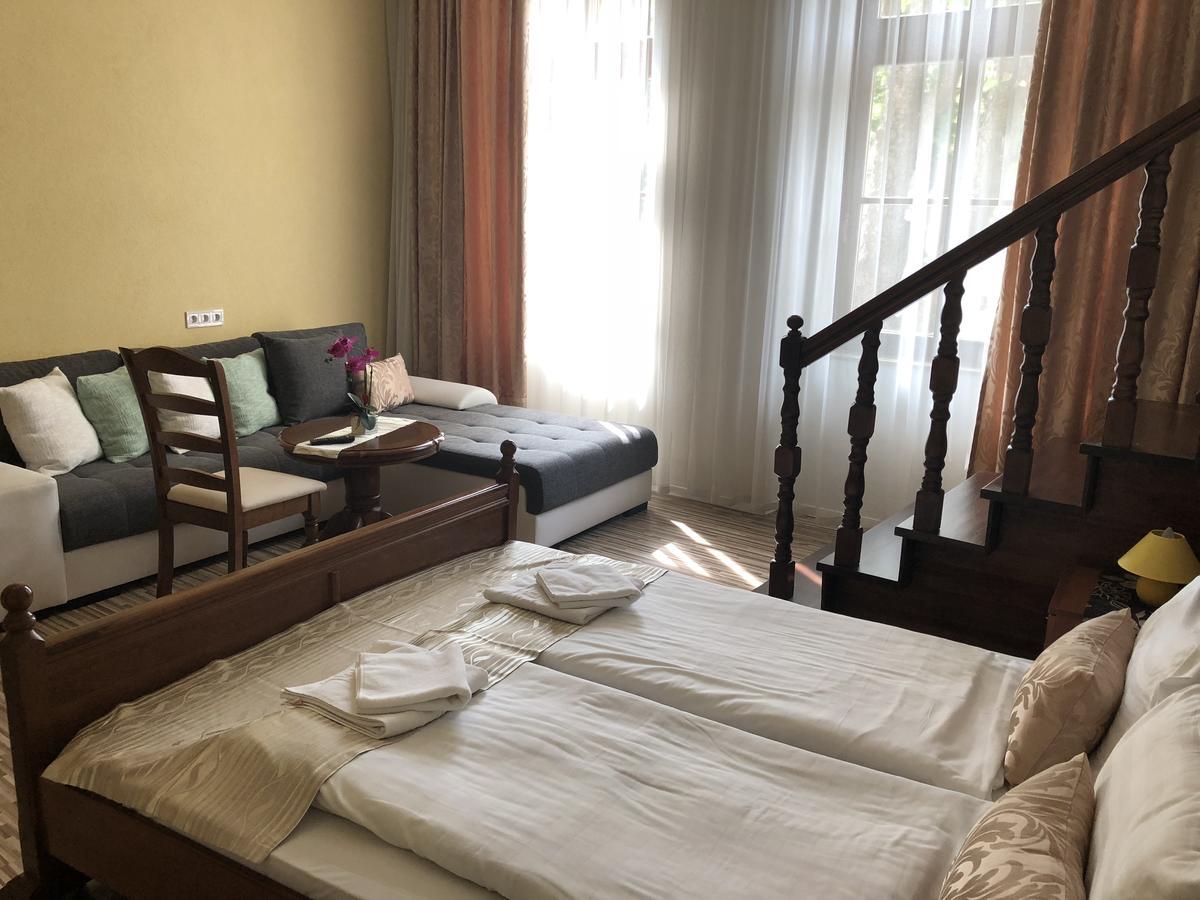 Mosoly Apartman Segedyn Zewnętrze zdjęcie