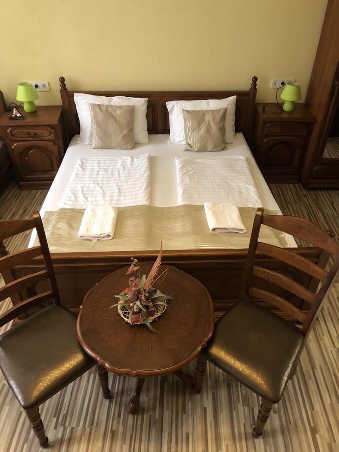 Mosoly Apartman Segedyn Zewnętrze zdjęcie